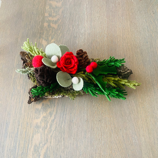 Kerststuk met viltbloemen- sfeervol en duurzaam