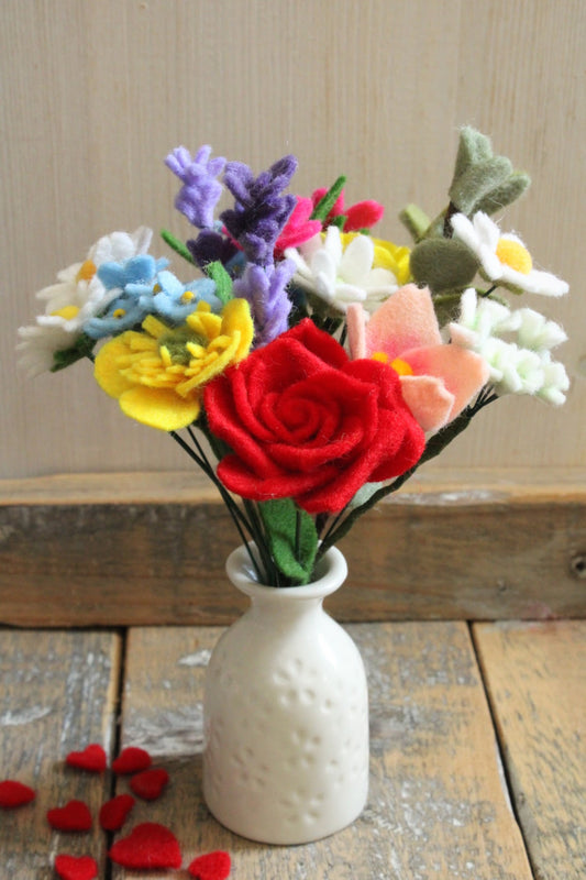 mini boeketje viltbloemetjes