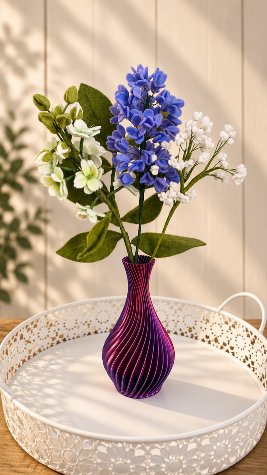 handgemaakt boeket viltbloemen met violier hortensia en gipskruid