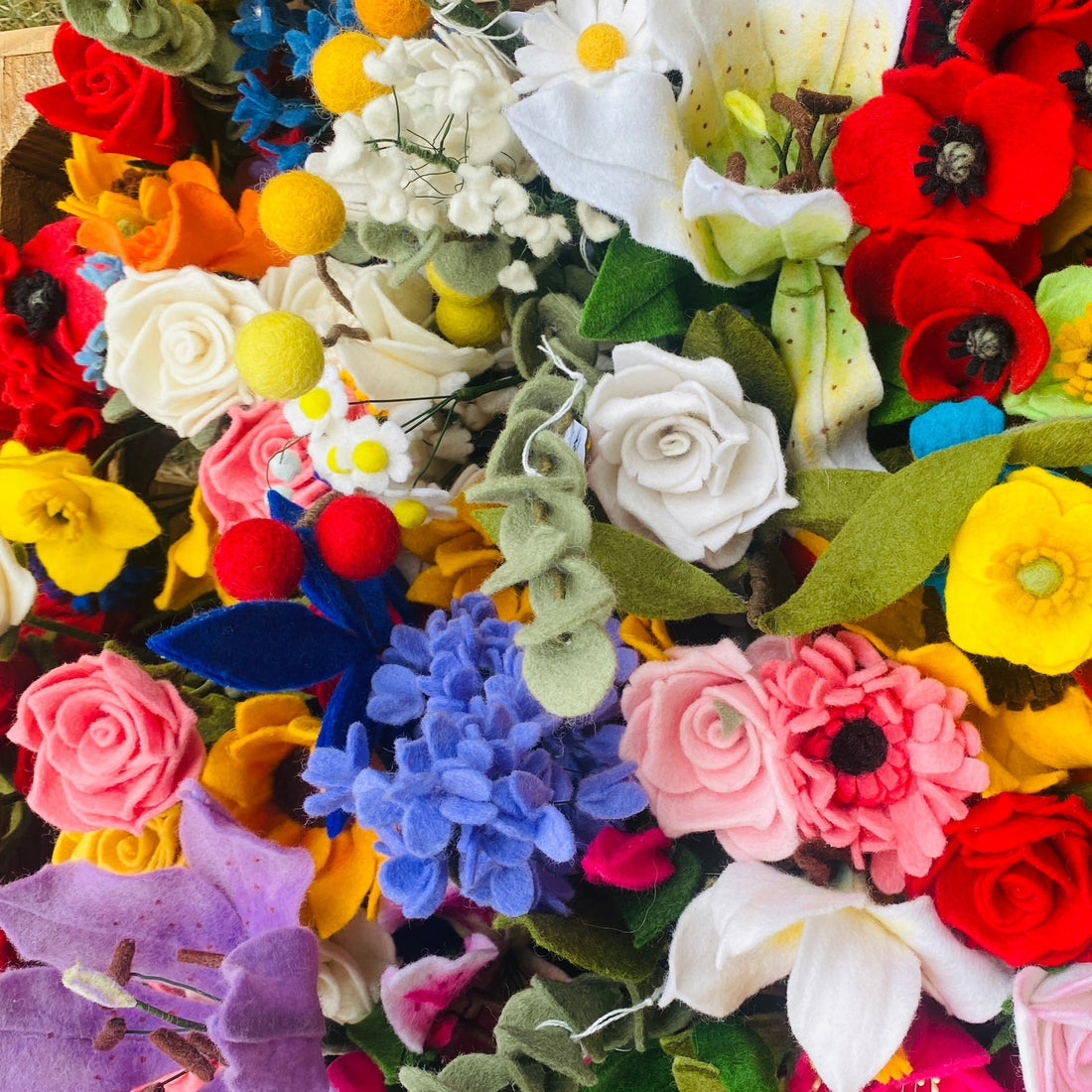 5 creatieve manieren om viltbloemen in je interieur te stylen