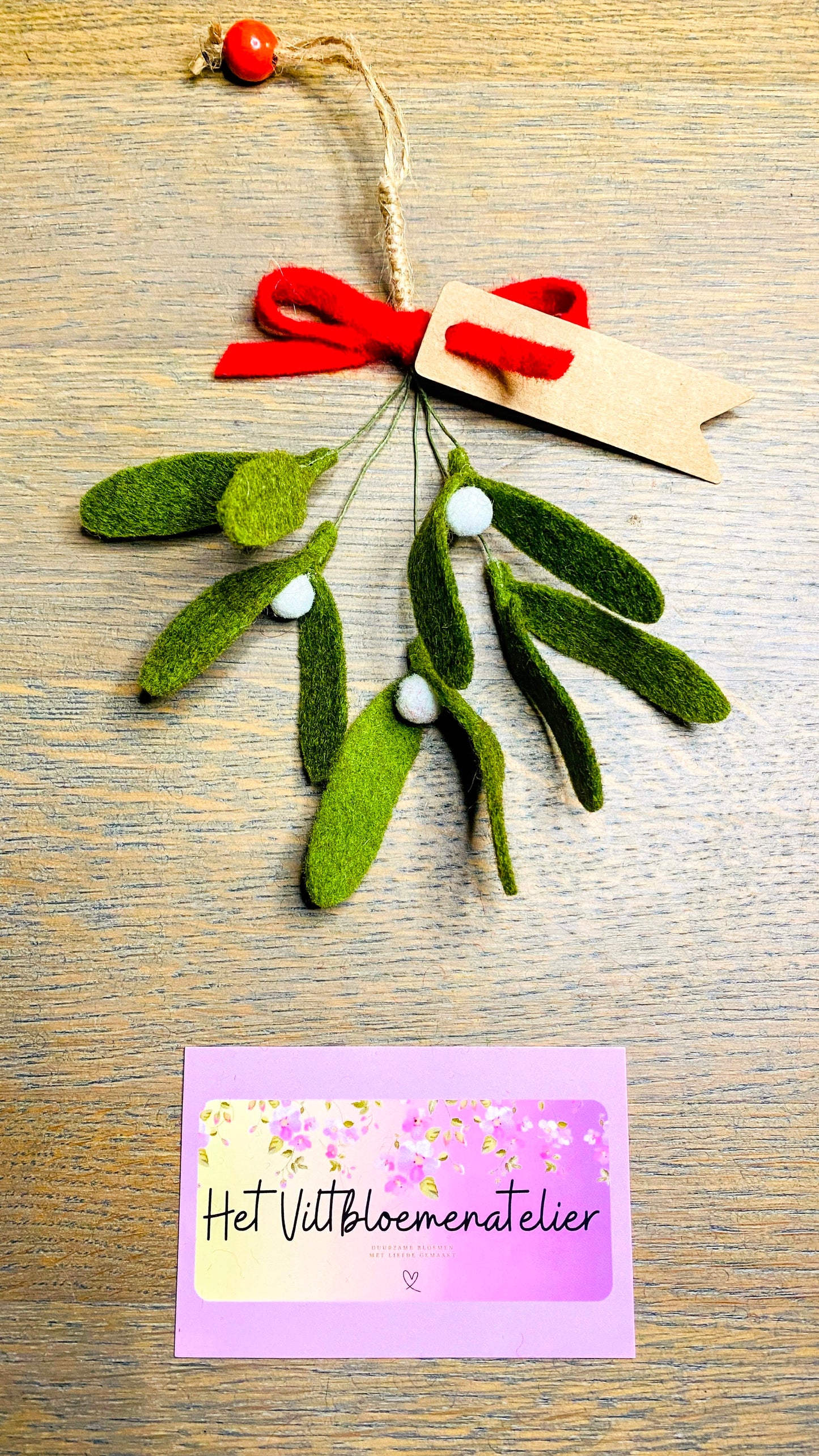 Kersthanger misletoe van vilt – liefdevolle kerstdecoratie