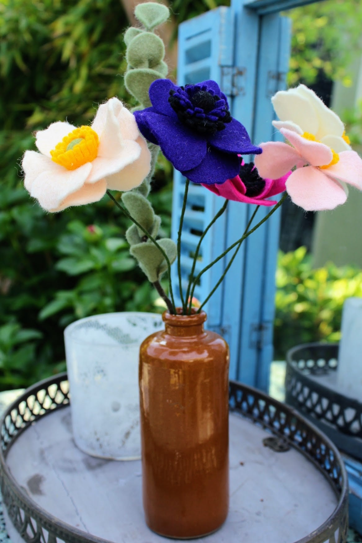 Boeket viltbloemen "Anemoon"