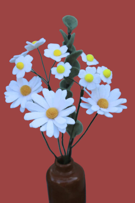 Boeket viltbloemen "Kamille"