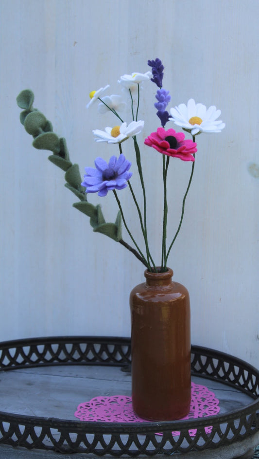 Boeket viltbloemen "Margriet/Kamille"