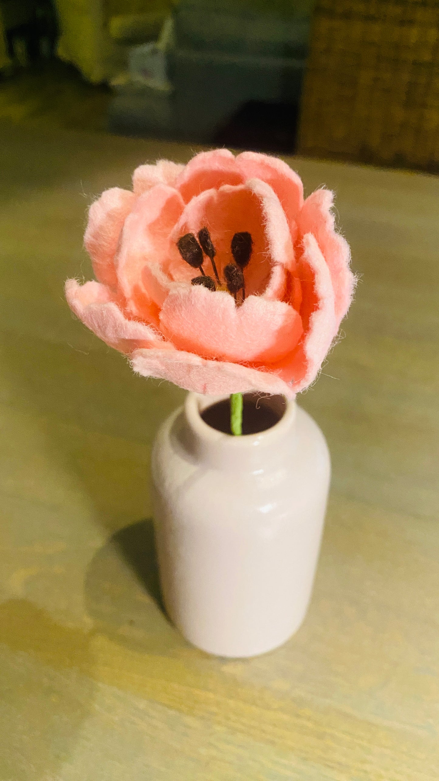 Handgemaakte viltbloem dubbele tulp roze